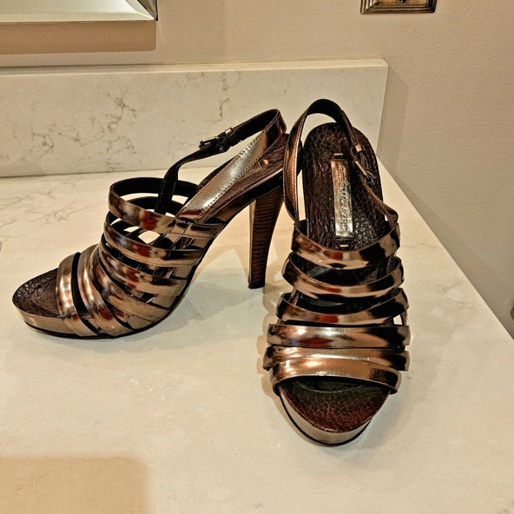 BCBG Vintage MaxAria Platinum Leather Strappy Heels, 💘 🎁♨️